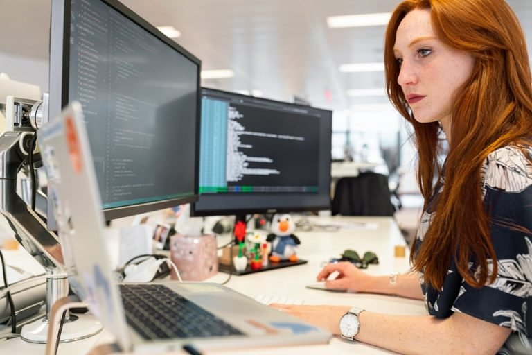 Why HR Systems Are Essential Tools for Businesses