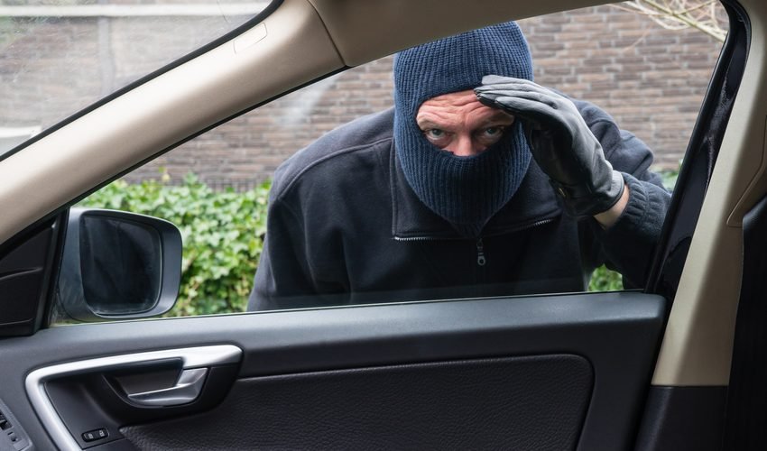 Different tips to protect your car from being theft