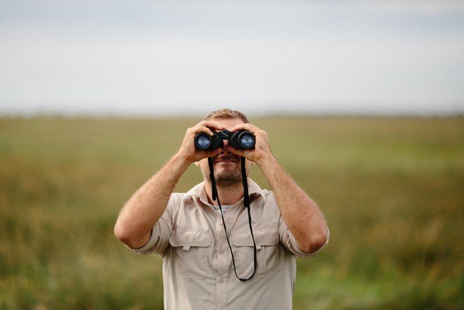 How to use Binoculars? Understanding Binoculars: Fit and Focus