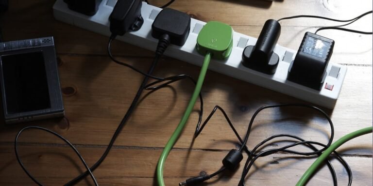 4 ways a high-quality power supply protects your business